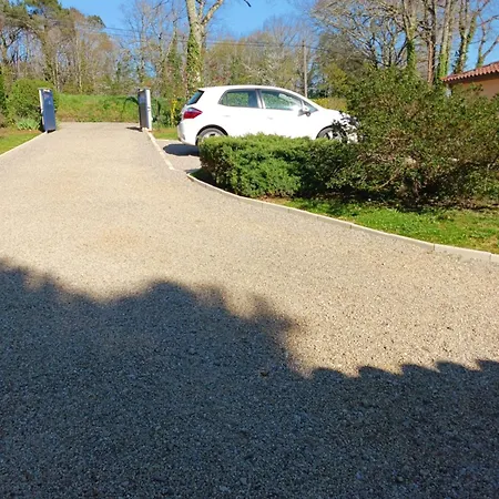 Lägenhet Le P'tit Chez Nous Au Galajou *