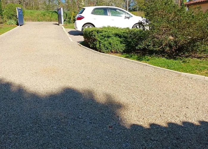 Le P'tit Chez Nous Au Galajou Apartment